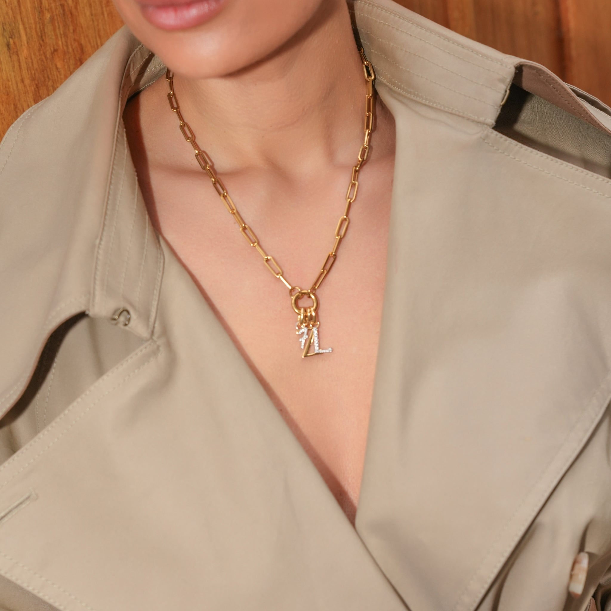 The Letter Charm - Goud