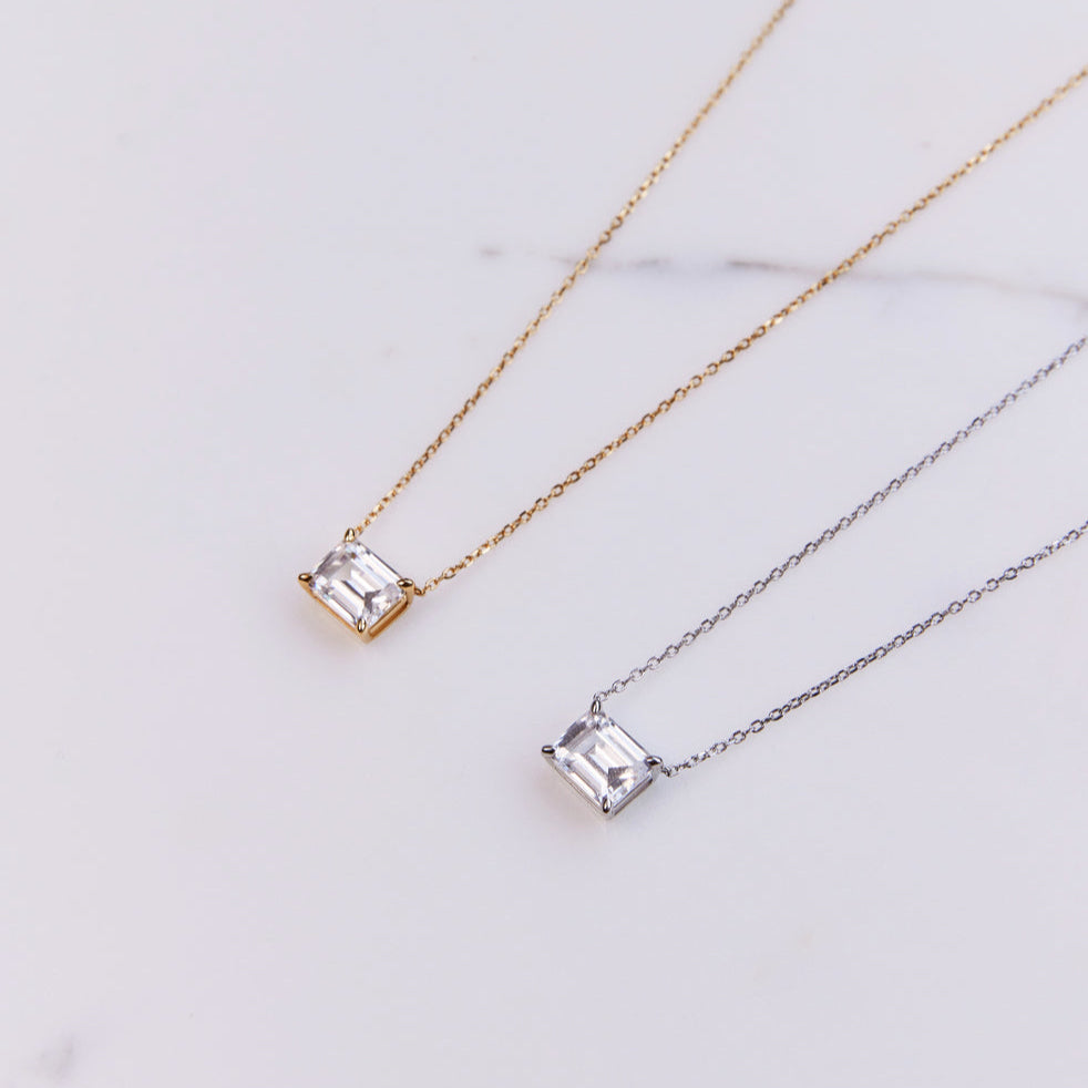fijne zilveren ketting met emerald steen, voor vrouwen