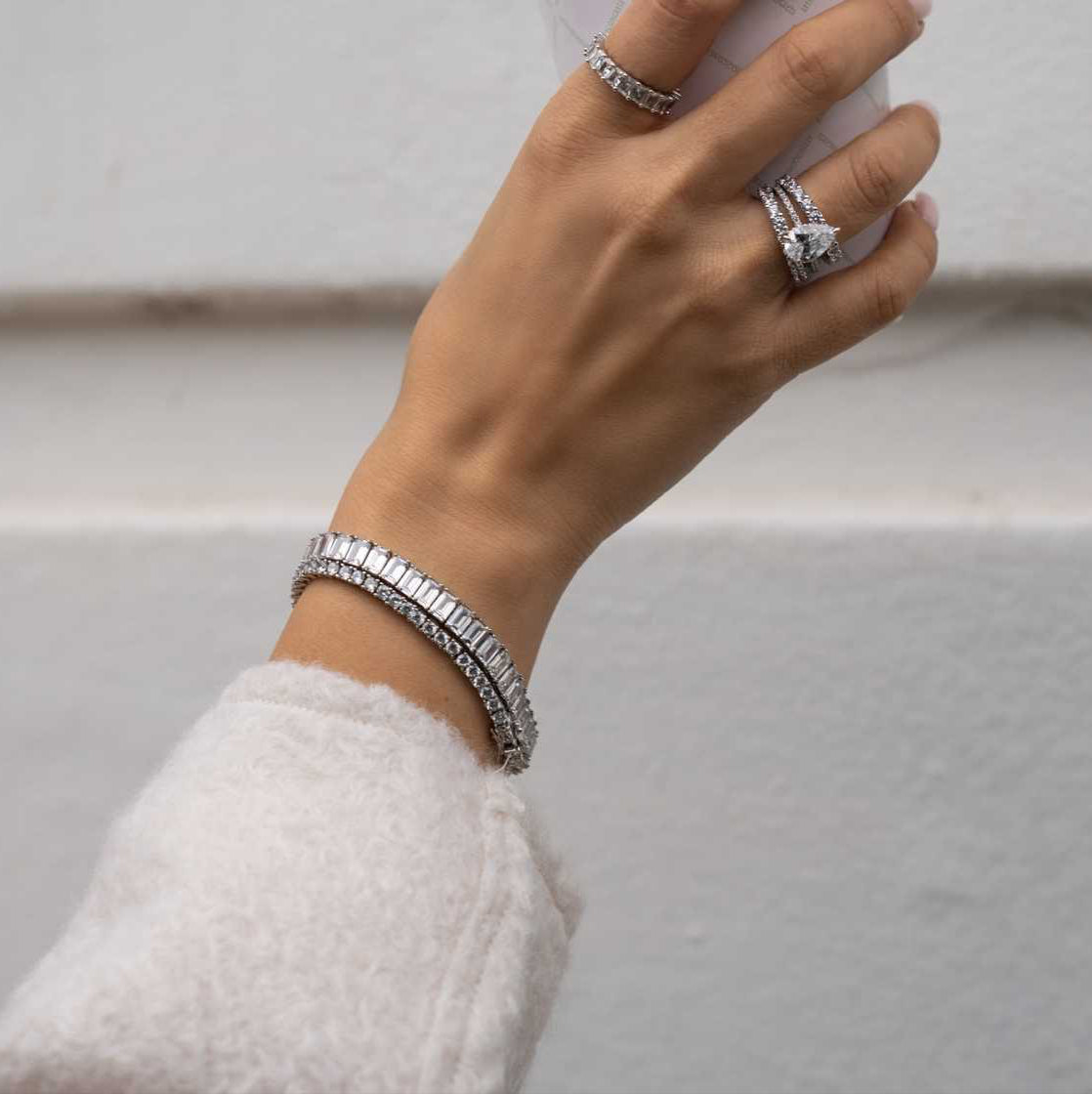 emerald steen tennis armband, the it list